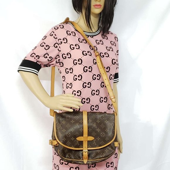 Auth Louis Vuitton Monogram Saumur 30 Crossbody - Picture 16 of 16